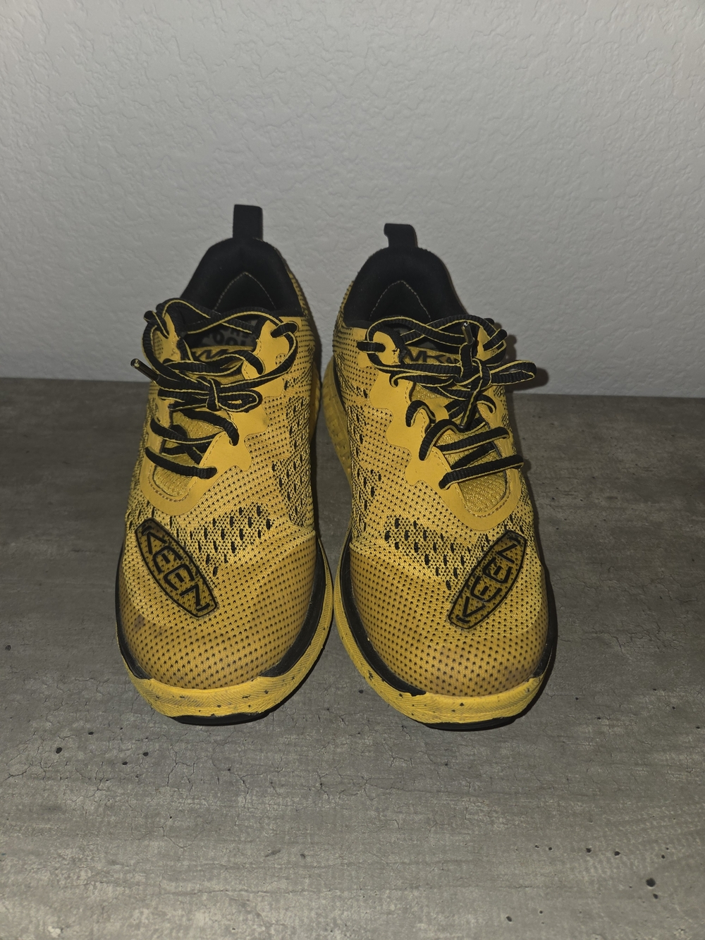 KEEN Men's Yellow Athletic Lace-Up Shoes